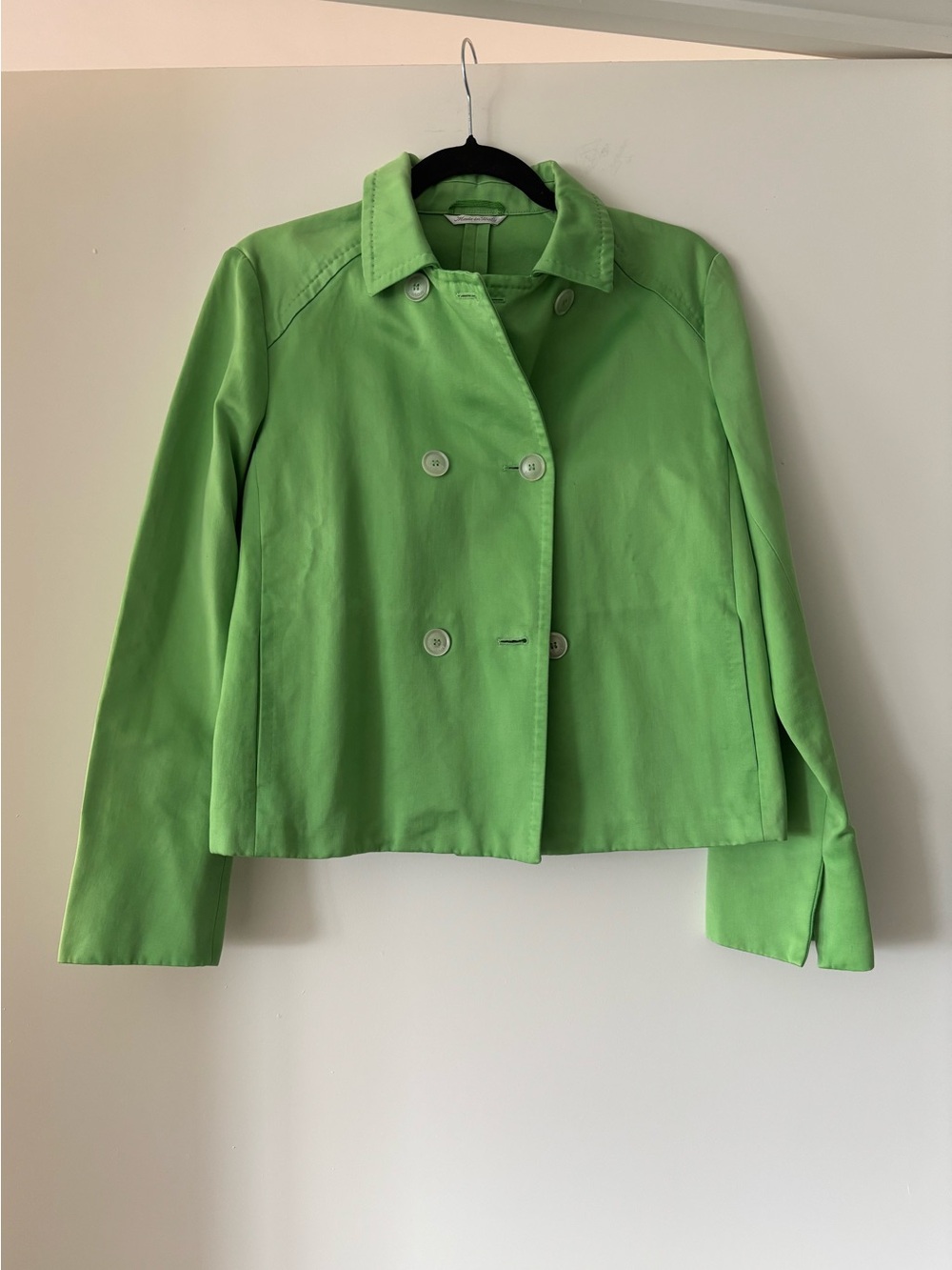 Authentic Maxmara Women’s Double-Breasted Lime Green Cropped Jacket in size M